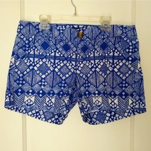 AEO 6 blue white shorts geometric soft comfortable